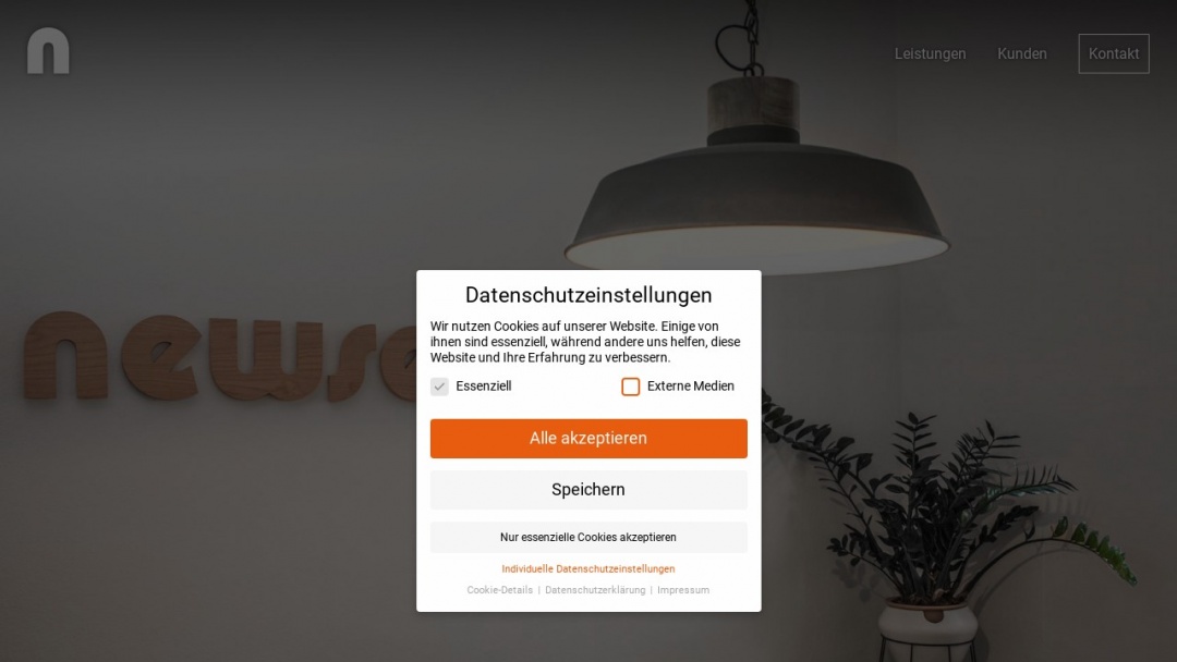 Screenshot of newsenses's Website